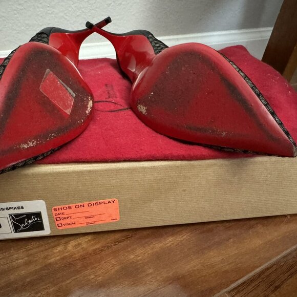 Christian Louboutin Lace Stiletto Heel - Picture 4 of 10